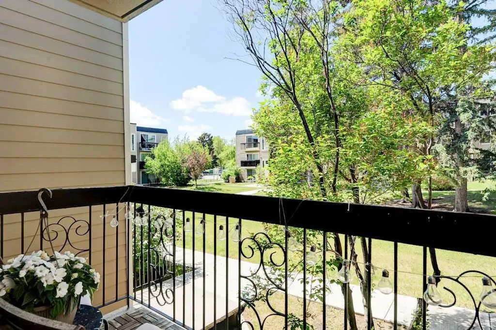 315 Heritage Drive SE Calgary AB T2H 1N2