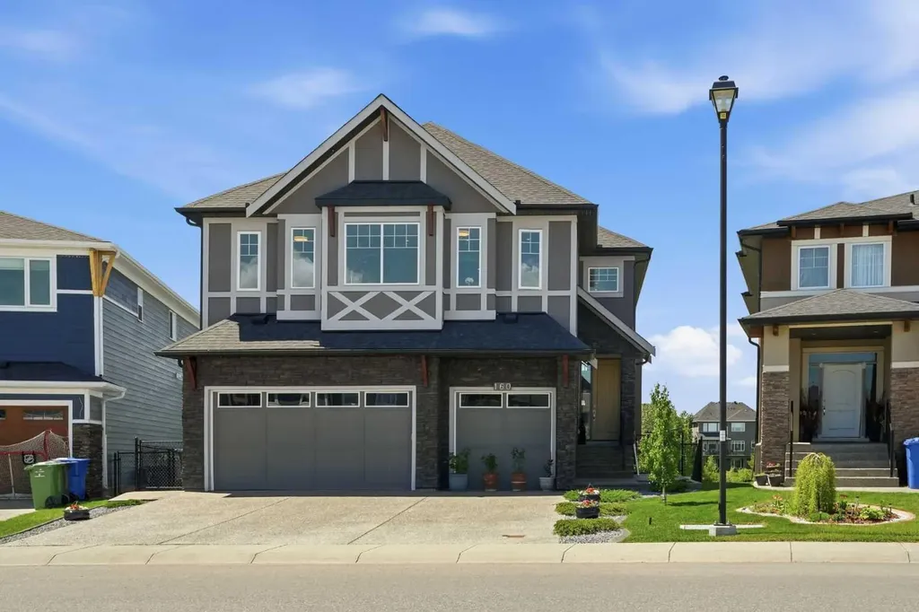 160 Kinniburgh Loop Chestermere AB T1X 0V1