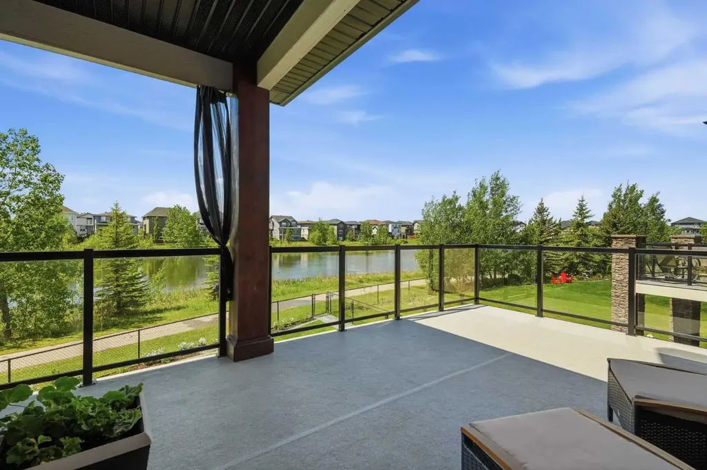 160 Kinniburgh Loop Chestermere AB T1X 0V1