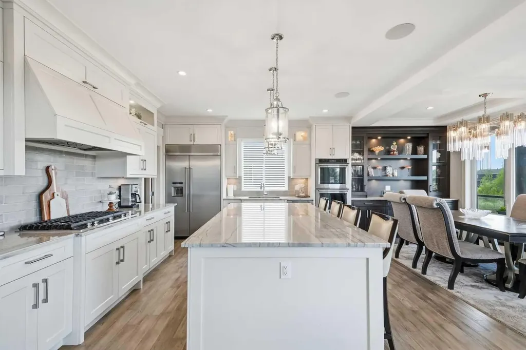 160 Kinniburgh Loop Chestermere AB T1X 0V1