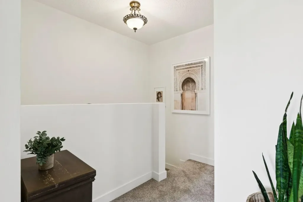 11240 6 Street SW Calgary AB T2W 1V9