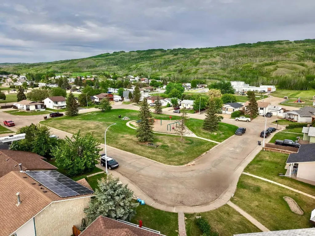 9805 75 Avenue Peace River AB T8S 1B5