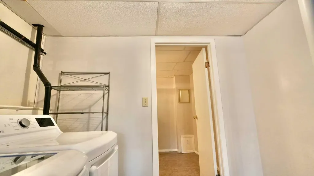 9805 75 Avenue Peace River AB T8S 1B5