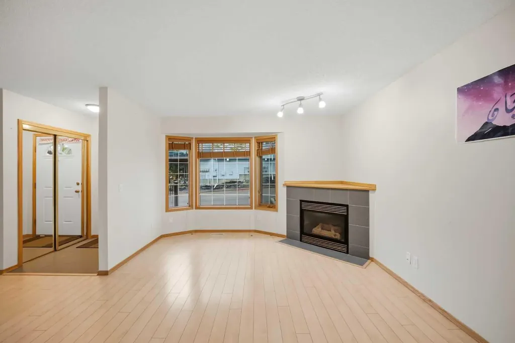 42 Patina Point SW Calgary AB T3H 3J7