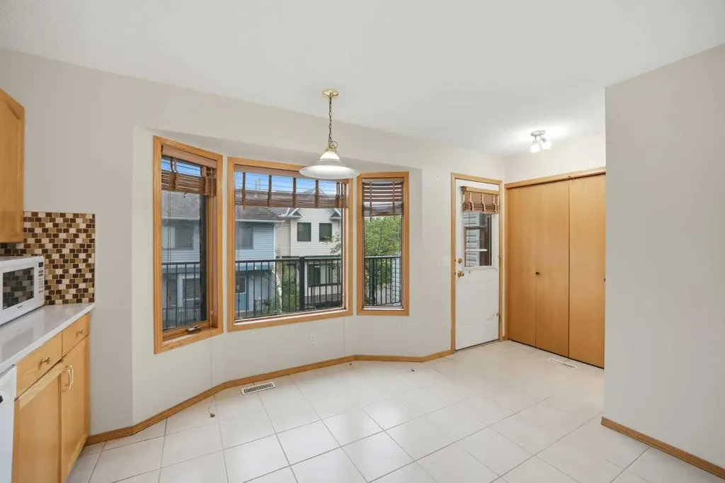 42 Patina Point SW Calgary AB T3H 3J7