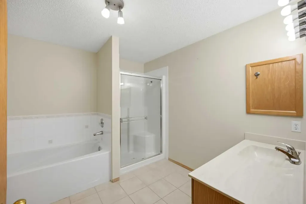 42 Patina Point SW Calgary AB T3H 3J7