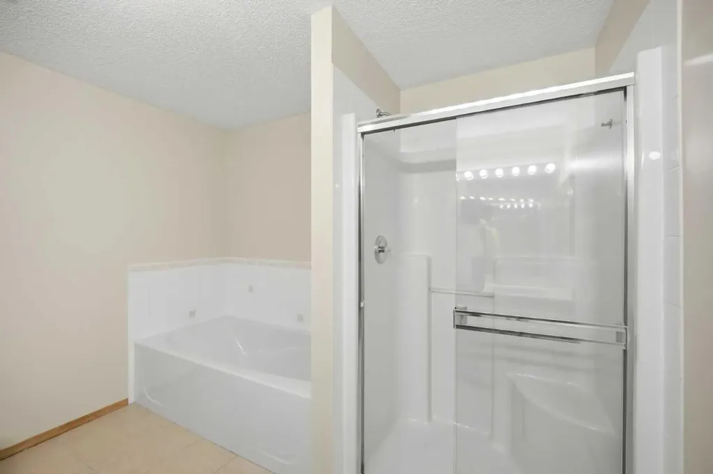 42 Patina Point SW Calgary AB T3H 3J7