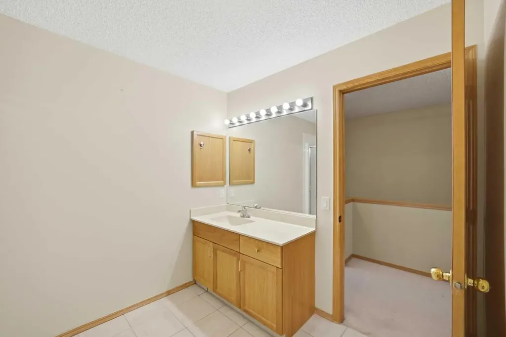 42 Patina Point SW Calgary AB T3H 3J7