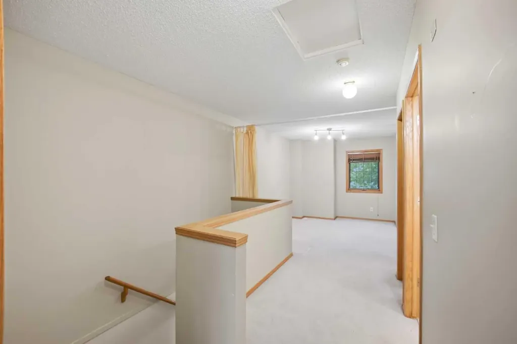 42 Patina Point SW Calgary AB T3H 3J7