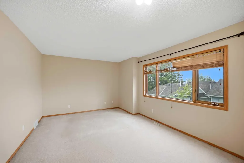 42 Patina Point SW Calgary AB T3H 3J7