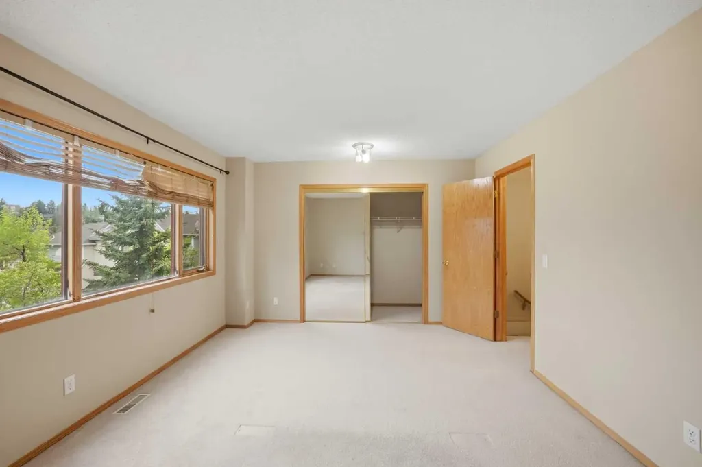 42 Patina Point SW Calgary AB T3H 3J7
