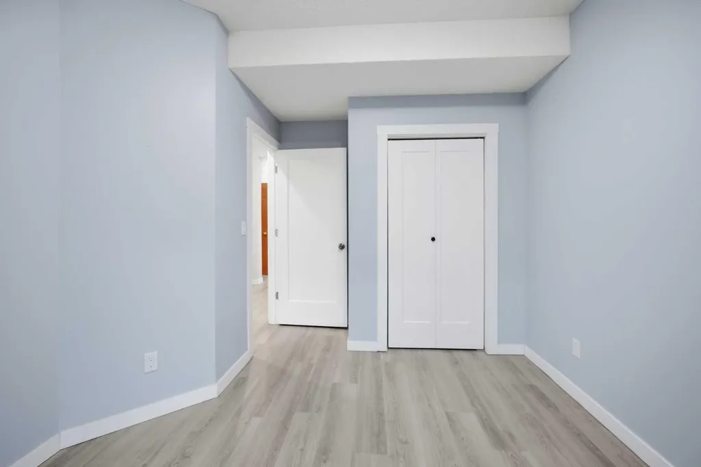 42 Patina Point SW Calgary AB T3H 3J7