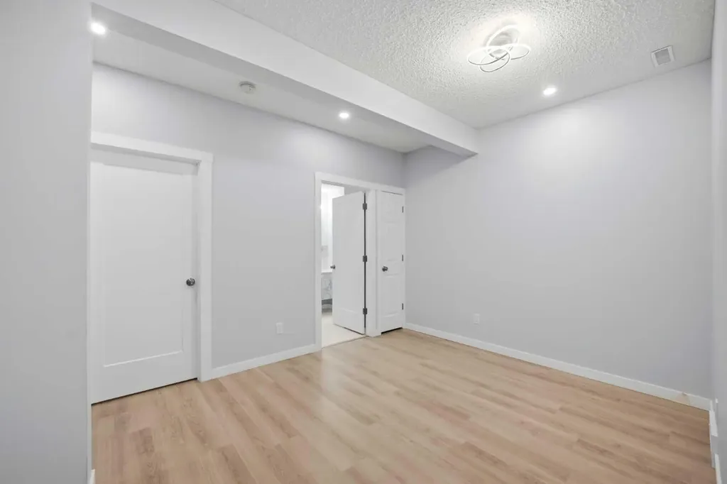 42 Patina Point SW Calgary AB T3H 3J7