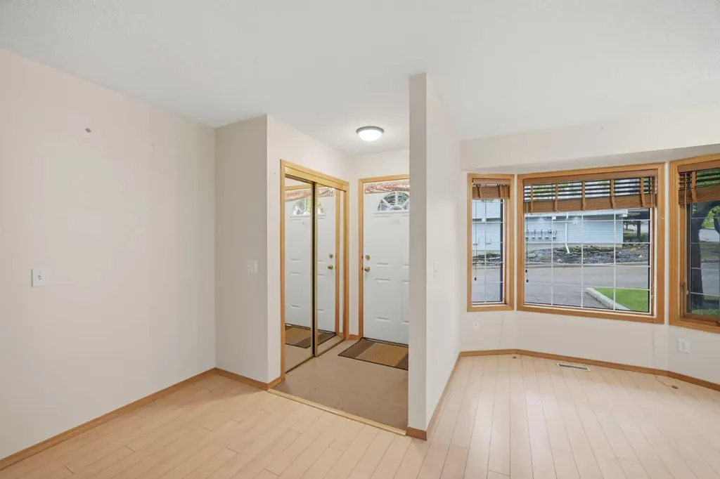 42 Patina Point SW Calgary AB T3H 3J7
