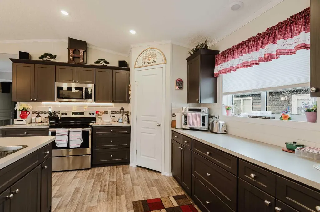 11850 84 Avenue Grande Prairie AB T8W0M4