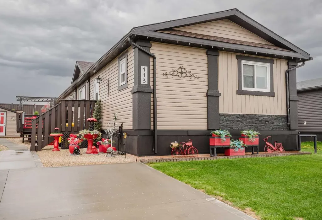 11850 84 Avenue Grande Prairie AB T8W0M4