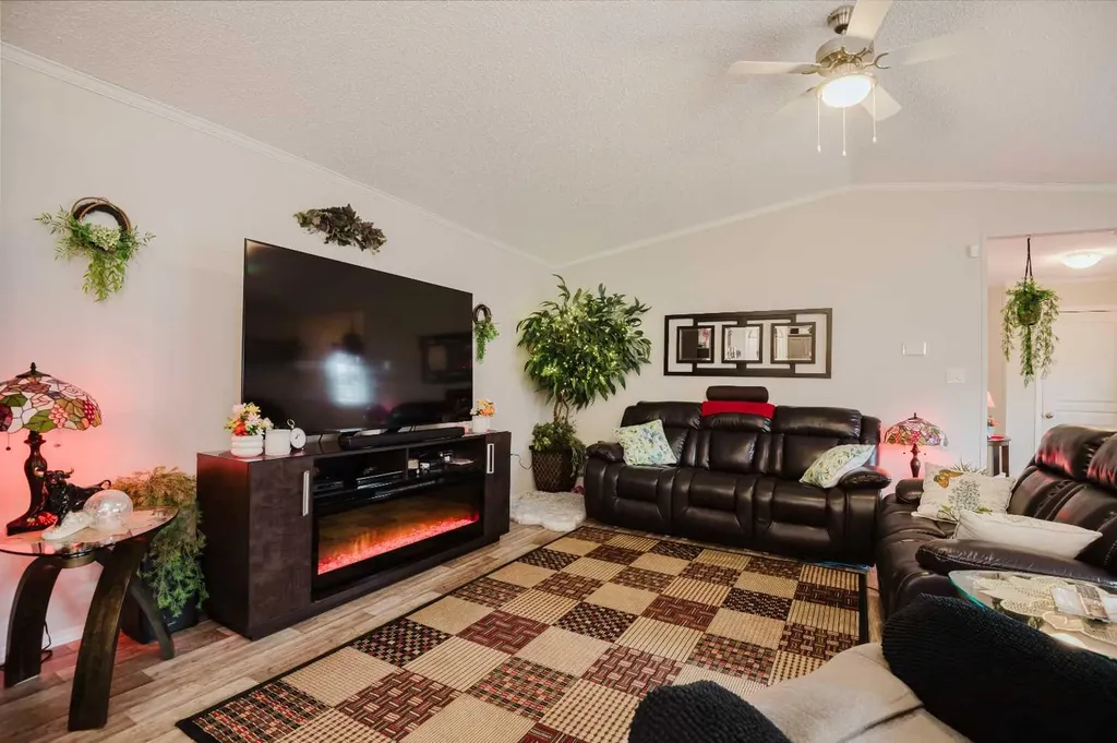 11850 84 Avenue Grande Prairie AB T8W0M4