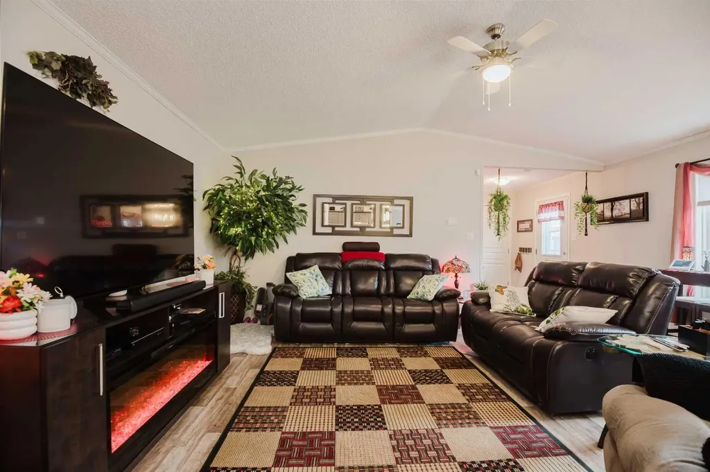 11850 84 Avenue Grande Prairie AB T8W0M4