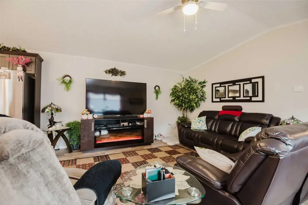 11850 84 Avenue Grande Prairie AB T8W0M4