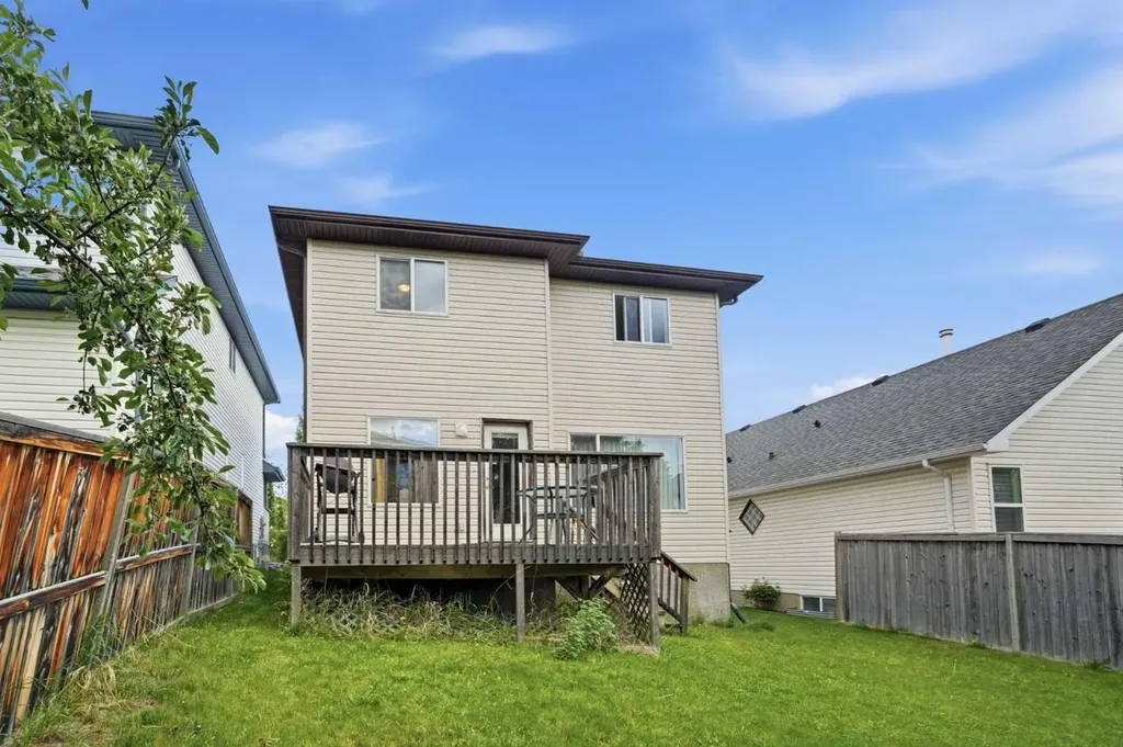 74 Tuscarora Heights NW Calgary AB T3L 2H2