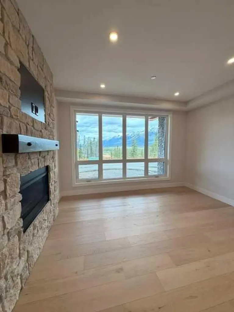 101H Stewart Creek Rise Canmore AB T1W0K2