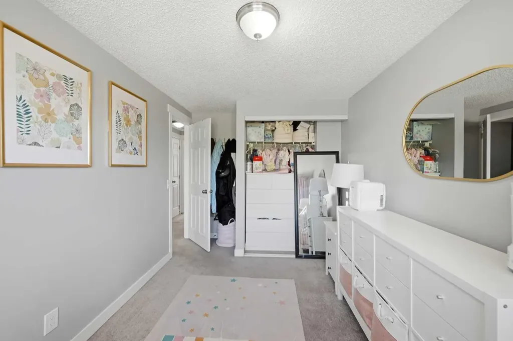 1155 Falconridge Drive NE Calgary AB T3J 1E1