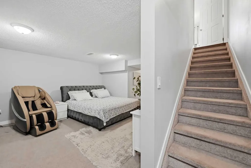 1155 Falconridge Drive NE Calgary AB T3J 1E1