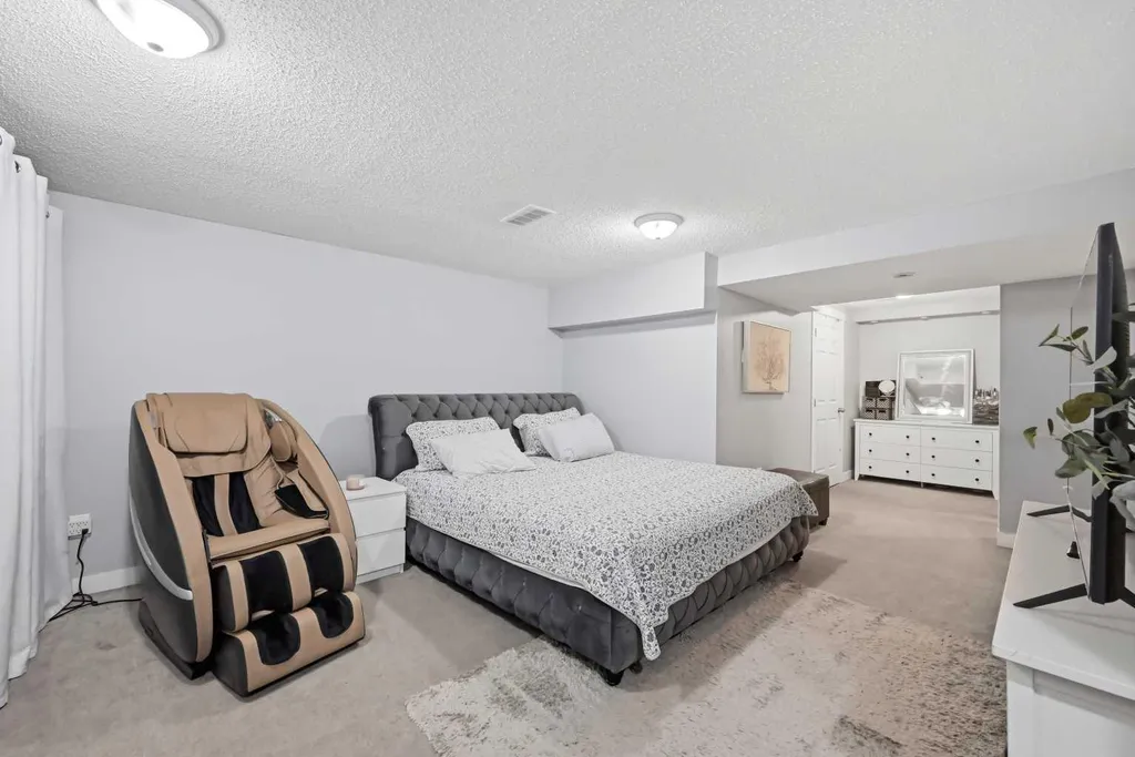 1155 Falconridge Drive NE Calgary AB T3J 1E1