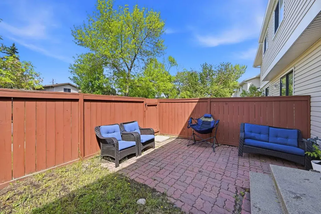 1155 Falconridge Drive NE Calgary AB T3J 1E1