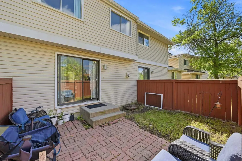 1155 Falconridge Drive NE Calgary AB T3J 1E1