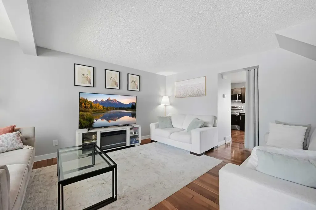 1155 Falconridge Drive NE Calgary AB T3J 1E1