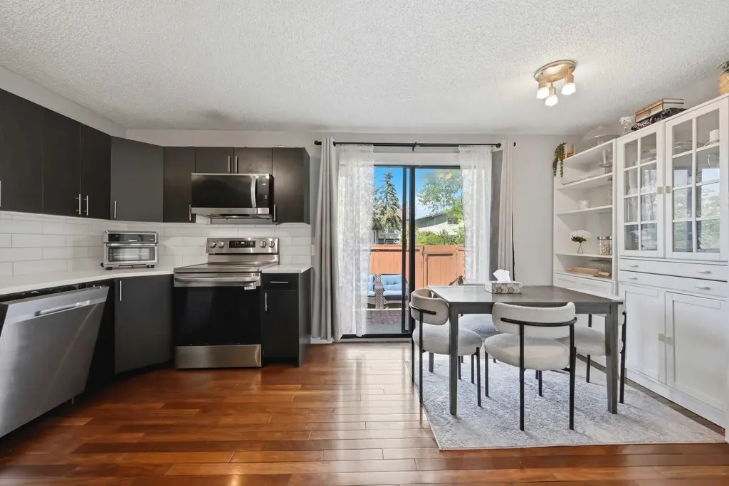 1155 Falconridge Drive NE Calgary AB T3J 1E1