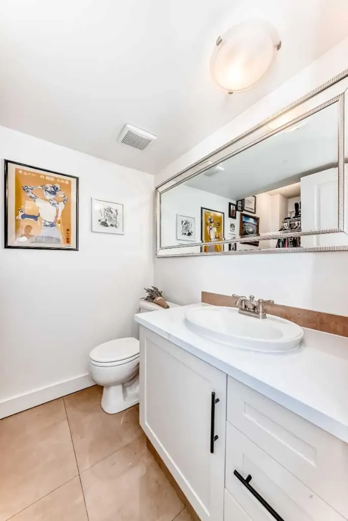 1334 14 Avenue SW Calgary AB T3C 0W2