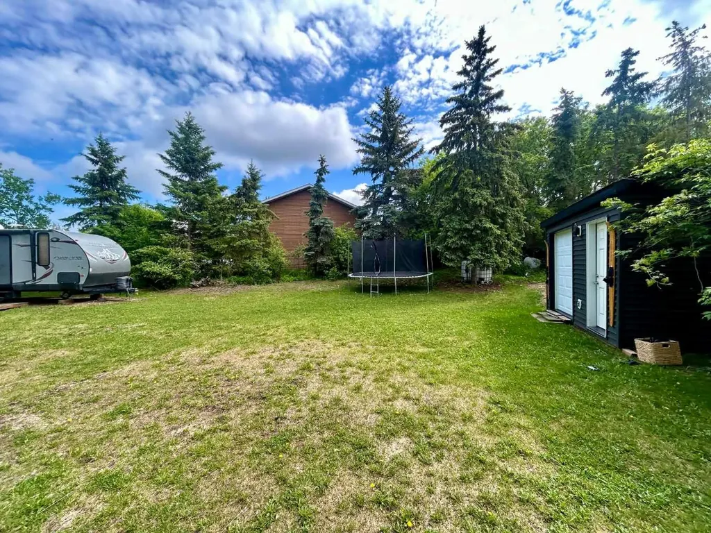 59 Lake View Avenue White Sands AB t0c 2l0