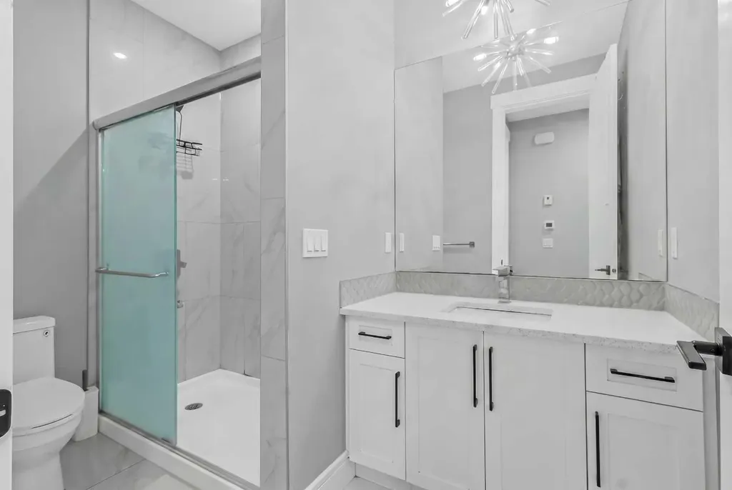 247 Kinniburgh Place Chestermere AB T1X 1Y2