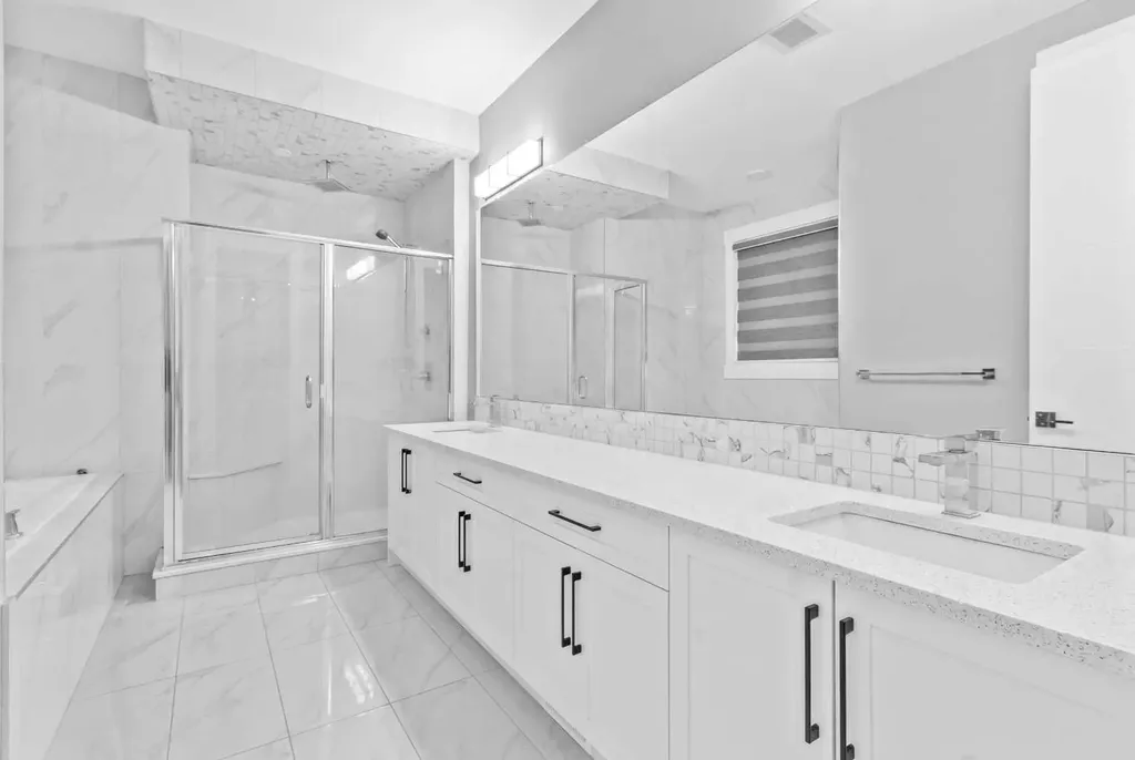 247 Kinniburgh Place Chestermere AB T1X 1Y2