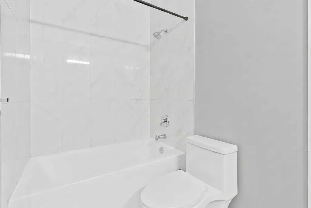 247 Kinniburgh Place Chestermere AB T1X 1Y2
