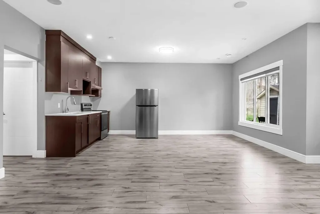 247 Kinniburgh Place Chestermere AB T1X 1Y2