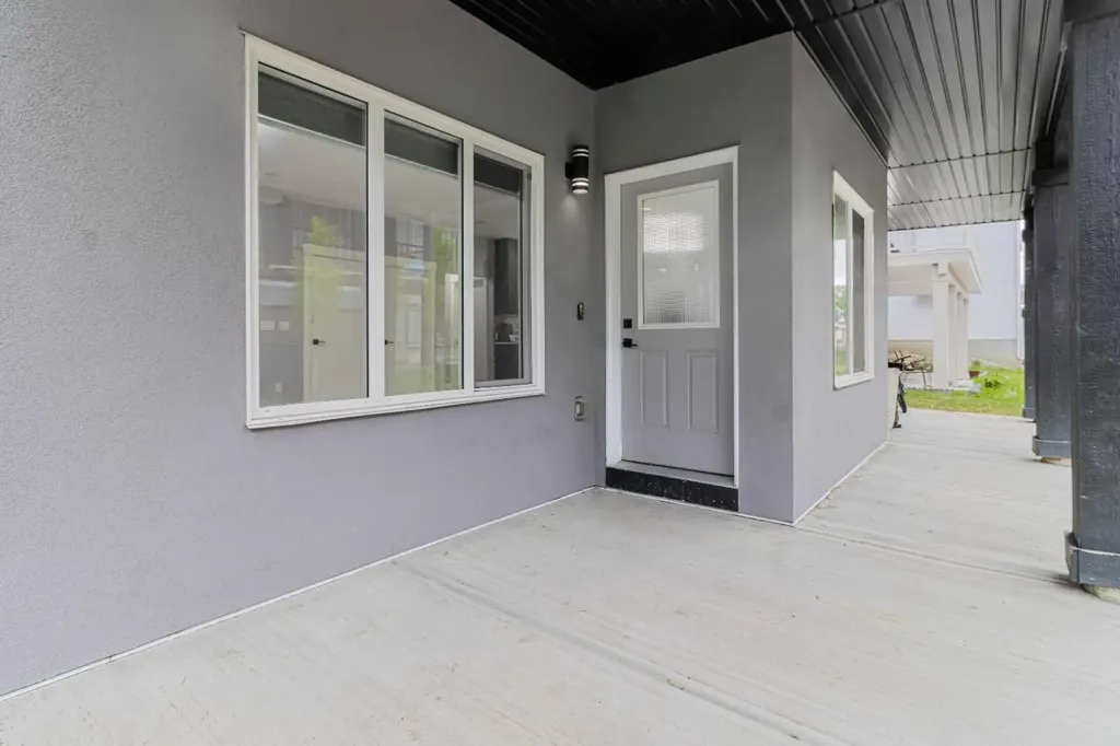 247 Kinniburgh Place Chestermere AB T1X 1Y2