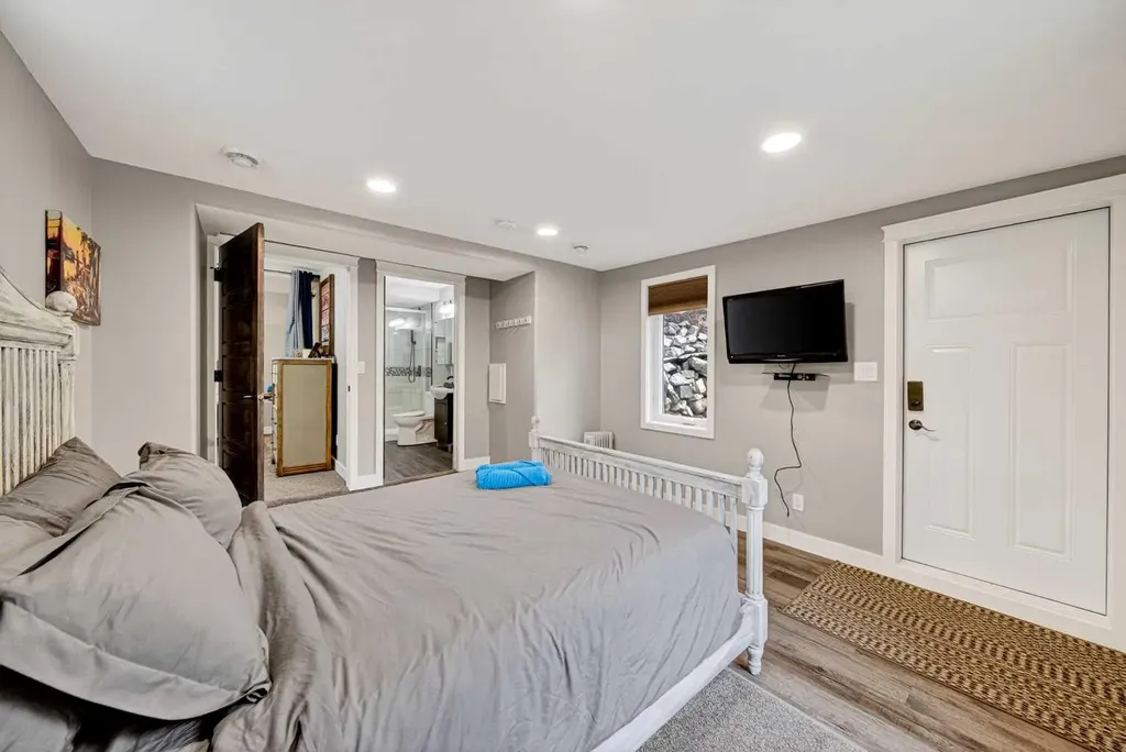 20526 24 Avenue Bellevue AB T0K 0C0
