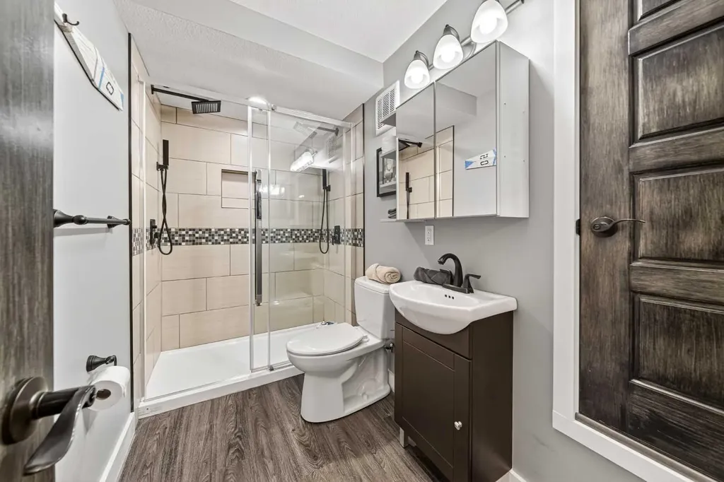 20526 24 Avenue Bellevue AB T0K 0C0