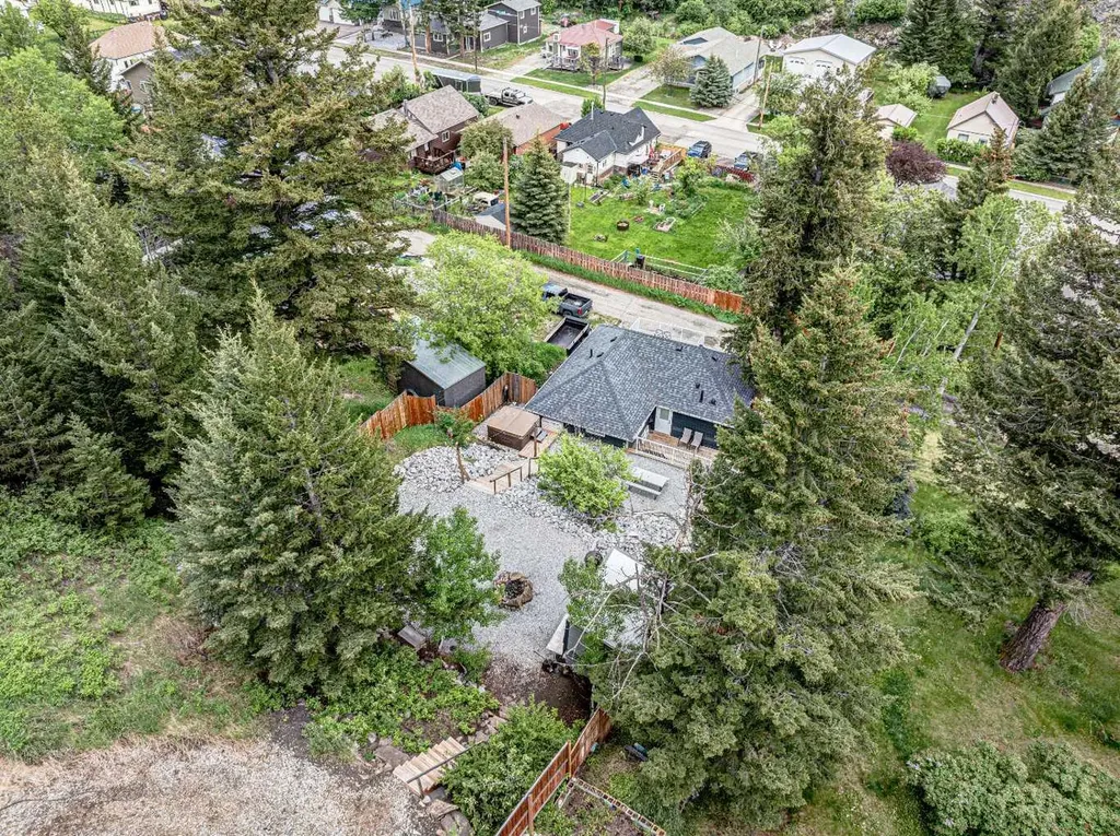 20526 24 Avenue Bellevue AB T0K 0C0