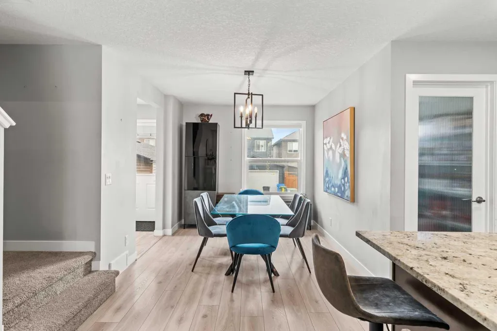 46 Corner Meadows Common NE Calgary AB T3N 1K1
