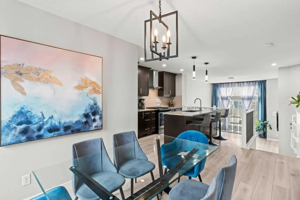46 Corner Meadows Common NE Calgary AB T3N 1K1