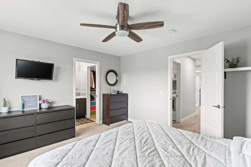 46 Corner Meadows Common NE Calgary AB T3N 1K1