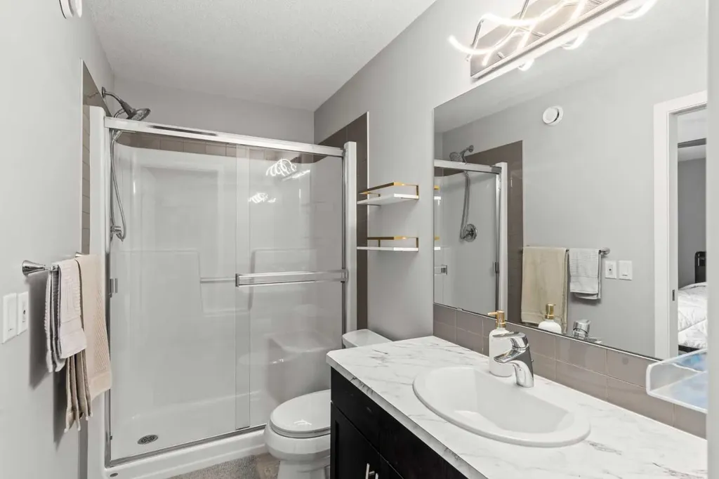 46 Corner Meadows Common NE Calgary AB T3N 1K1