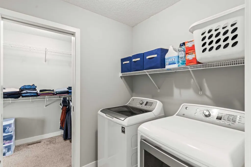 46 Corner Meadows Common NE Calgary AB T3N 1K1