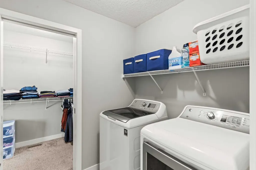46 Corner Meadows Common NE Calgary AB T3N 1K1