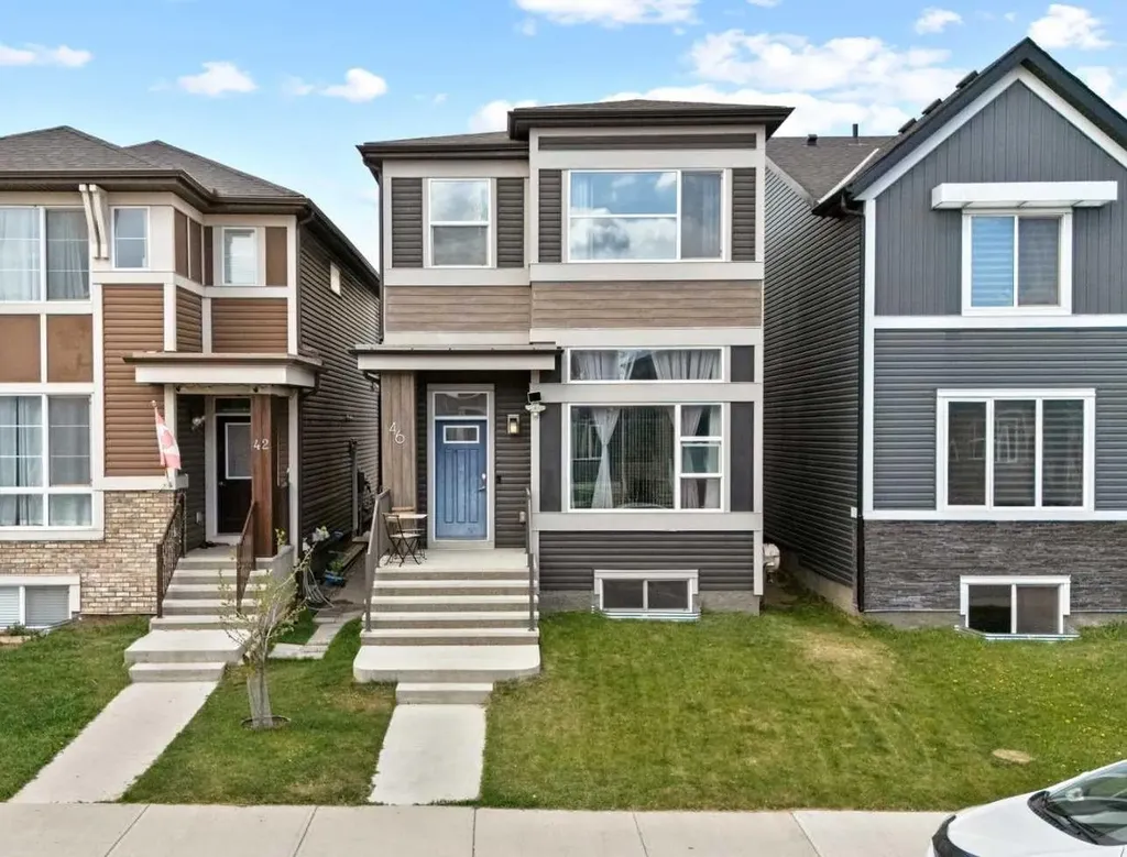 46 Corner Meadows Common NE Calgary AB T3N 1K1