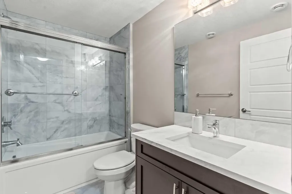 46 Corner Meadows Common NE Calgary AB T3N 1K1